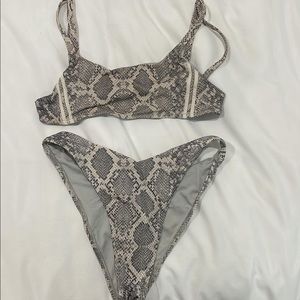 frankie’s bikini